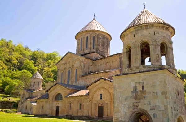 Sakartvelas, Didysis Kaukazas ir Batumis 8d.