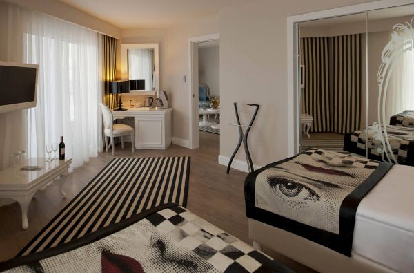 ANTALIJA. Visų norai įskaičiuoti! Savaitė poilsio kokybiškame DELPHIN IMPERIAL 5* viešbutyje – prabangios atostogos įsimins ilgam! Skrydis, 7 nakvynės 5* viešbutyje su „ultra viskas įskaičiuota“ maitinimu