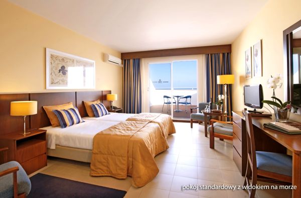 Kanisas. Įsimintinos atostogos MADEIROJE. Skrydis, 7n. viešbutyje ROCAMAR & ROYAL ORCHID 4*, įsikūrusiame įspūdingoje vietoje ant uolos, su pusryčiais ir vakarienėmis - nuo 609 €!