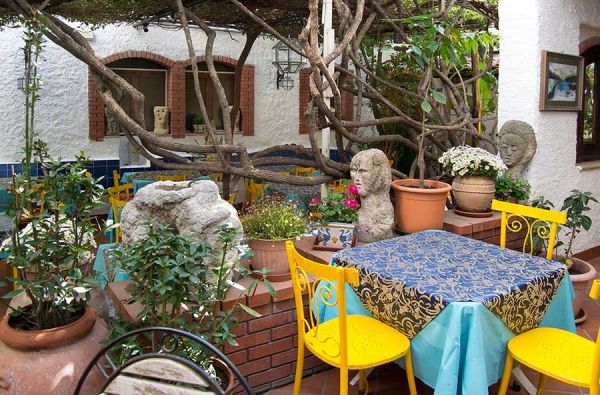 SICILIJA. Nepamirštamos atostogos tradiciniame sicilietiškame 3* viešbutyje šalia paplūdimio DA PEPPE. Skrydis, 7 nakvynės viešbutyje su pusryčiais arba pusryčiais ir vakarienėmis! Relaksas!