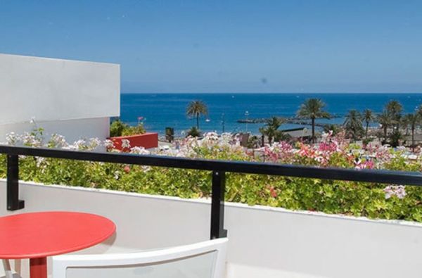 Plaja de las Amerikas. Linksmybių ir aktyvaus poilsio mėgėjų atostogos TENERIFĖJE. Skrydis, 7n. viešbutyje GALA 4*, su pusryčiais - nuo 669 €!