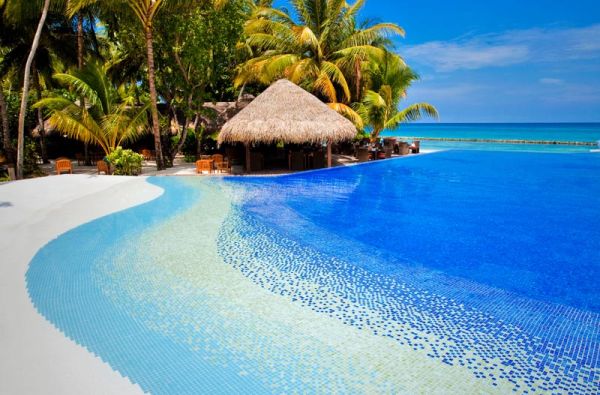 Šeimos atostogos Maldyvuose! Skrydis, pervežimas ir 7 n. viešbutyje KURAMATHI MALDIVES 4+*