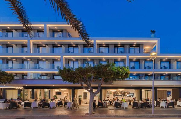 SANTA PONSA. Romantiškas pabėgimas į MALJORKĄ. Skrydis, 7n. viešbutyje H10 CASA DEL MAR 4*, su pusryčiais  - nuo 609€