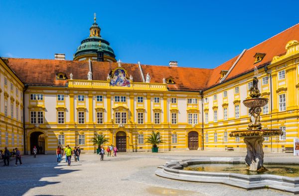 Dunojaus slėnis - Imperatoriškoji Viena 4d.