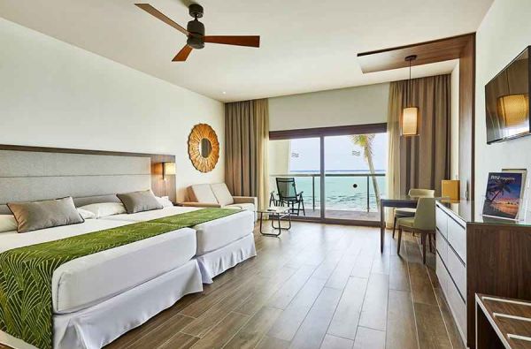 Nuotaikingos atostogos Maldyvuose! Skrydis, pervežimas ir 7 n. viešbutyje RIU PALACE MALDIVAS 5* su "viskas įskaičiuota"