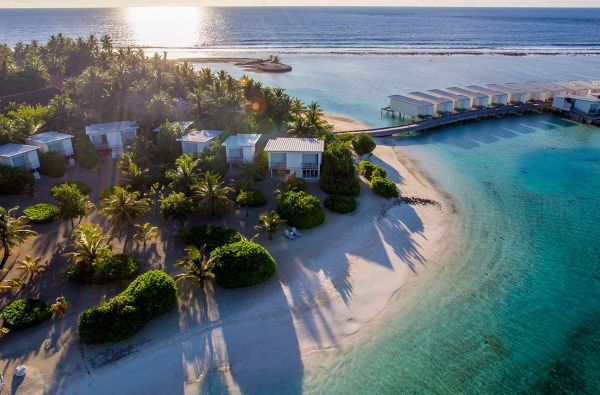 Tobulos atostogos Maldyvuose! Skrydis, pervežimas ir 7 n. viešbutyje HOLIDAY INN RESORT KANDOOMA 4+* su pusryčiais ir vakarienėmis