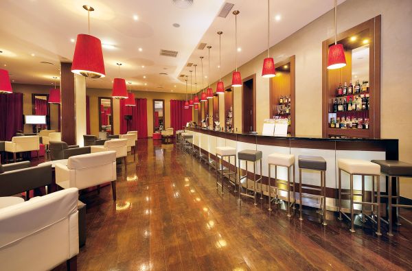 Santa Krusas. Puikus pasirinkimas mėgstantiems su "viskas įskaičiuota"- MADEIROJE. Skrydis, 7n. viešbutyje VILA GALE SANTA CRUZ 4* su "viskas įskaičiuota - nuo 869 €!