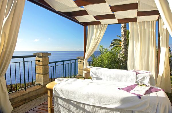 Funšalis. Prabangus poilsis MADEIROJE. Skrydis, 7n. viešbutyje THE CLIFF BAY 5* su pusryčiais - nuo 1009 €!