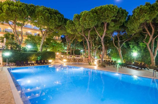 Kosta Dorada. Užburianti Ispanija, nuostabi šalis Jūsų išsvajotoms atostogoms. Skrydis, 7n. viešbutyje LAS VEGAS 4*, su pusryčiais ir vakariene - nuo 619 €!