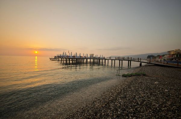 KEMERAS. Sužvejokite vasaros atostogas jau dabar! Poilsiaukite stilingame BARUT KEMER COLLECTION 5* viešbutyje Turkijoje ir mėgaukitės pasaulinio lygio aptarnavimu! Skrydis, 7 nakvynės 5* viešbutyje su „ultra viskas įskaičiuota“ maitinimu