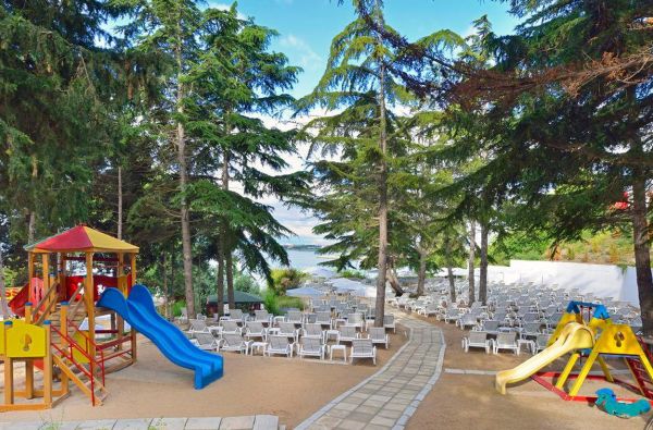 Planuokite įspūdingas vasaros atostogos Bulgarijoje 4* viešbutyje SOL NESSEBAR RESORT su skrydžiu ir maitinimu  „viskas įskaičiuota“