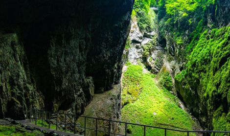 Čekija. Macochos urvai.