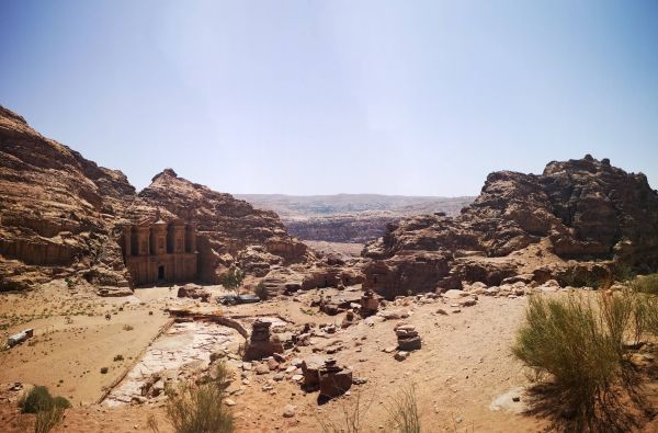 JORDANIJA – dykumų paslaptys, Petros stebuklas su poilsiu prie Raudonosios jūros 12d.