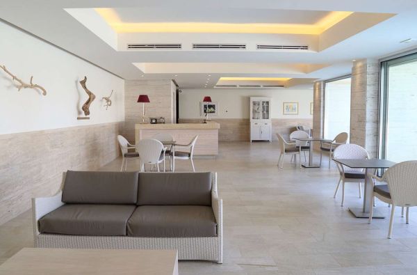 KALABRIJA.Ciao Bella! Atraskite kitokią Italiją. Piečiausioje dalyje - įspūdingos uolos, žydri ir ypatingai švarūs paplūdimiai. Skrydis, 7n. 4* viešbutyje VILLAGGIO CALA DI VOLPE su pusryčiais ir vakarienėmis!