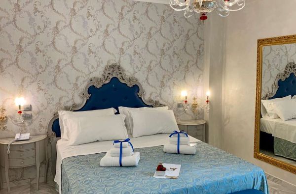 KALABRIJA. Buon Giorno Italija! Atraskite dar netyrinėtą Pietų Italijos perlą, kurį įsimylėsite iš pirmo žvilgsnio. Stebėkite paveikslo vertą spalvingą saulėlydį, mėgaukitės nuostabia gamta. Skrydis, 7n. 4* viešbutyje COLOMBA D'ORO su pusryčiais!