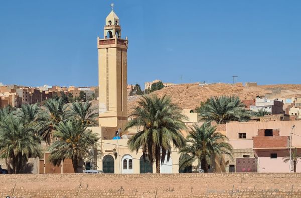 ALŽYRAS – dar nenugludinta Šiaurės Afrikos mozaika su SACHAROS PRIESKONIU 12d.