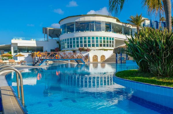 BODRUMAS. Išskirtinės atostogos prie Egėjo jūros. Skrydis, 7n. puikiame viešbutyje BODRUM HOLIDAY RESORT & SPA 4* su viskas įskaičiuota maitinimu!