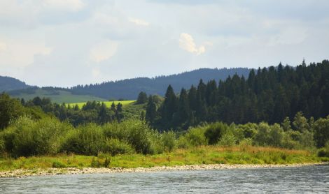 Lenkija. Dunajeco upė.