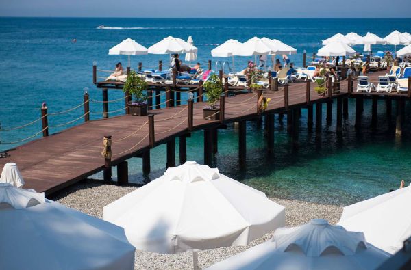 KEMERAS. Sužvejokite vasaros atostogas jau dabar! Poilsiaukite stilingame BARUT KEMER COLLECTION 5* viešbutyje Turkijoje ir mėgaukitės pasaulinio lygio aptarnavimu! Skrydis, 7 nakvynės 5* viešbutyje su „ultra viskas įskaičiuota“ maitinimu