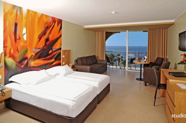 Kanisas. Puiki atmosfera ir galimybė atsipalaiduoti gražioje aplinkoje - MADEIROJE. Skrydis, 7n. viešbutyje FOUR VIEWS OASIS 4* su pusryčiais ir vakarienėmis - nuo 699 €!