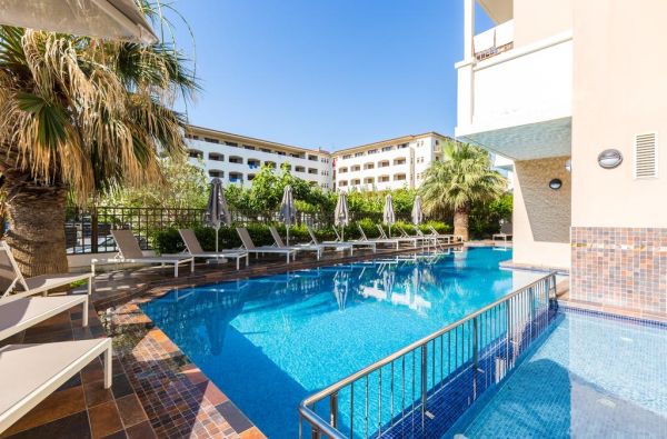 KRETA. Bangų mūša ir miesto pramogos. Skrydis, 7n. viešbutyje  THEARTEMIS PALACE 4* su pusryčiais ir  vakariene.