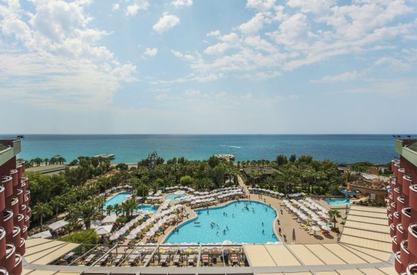 ALANIJA. Saulėtos atostogos. Skrydis, 7n. puikiame viešbutyje DELPHIN DELUXE RESORT 5* su Ultra viskas įskaičiuota maitinimu!