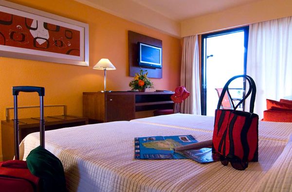 Plaja de las Amerikas. Linksmybių ir aktyvaus poilsio mėgėjų atostogos TENERIFĖJE. Skrydis, 7n. viešbutyje GALA 4*, su pusryčiais - nuo 669 €!