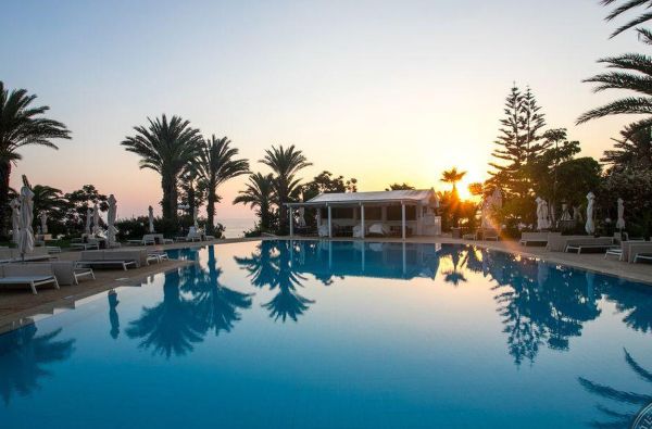 Nepamirštamos atostogos Kipre 4* viešbutyje CRYSTAL SPRINGS BEACH !