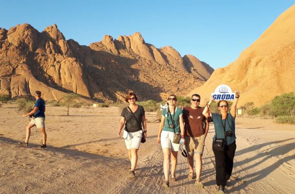 Namibija - Botsvana - Zimbabvė. Patyriminė kelionė ir laukinės gamtos nuotykių  safaris  po Juodąją Užsacharės Afriką 16d.