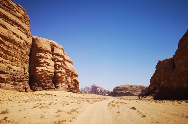 JORDANIJA – dykumų paslaptys, Petros stebuklas su poilsiu prie Raudonosios jūros 12d.