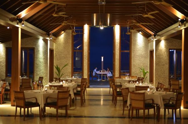 Egzotiškas poilsis Maldyvuose! Skrydis, pervežimas ir 7 n. viešbutyje PARADISE ISLAND RESORT & SPA 4+* su pusryčiais ir vakarienėmis