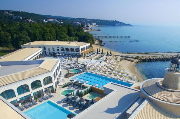 Planuokite įspūdingas vasaros atostogas Bulgarijoje 5* viešbutyje ASTOR GARDEN su skrydžiu ir maitinimu "viskas įskaičiuota"