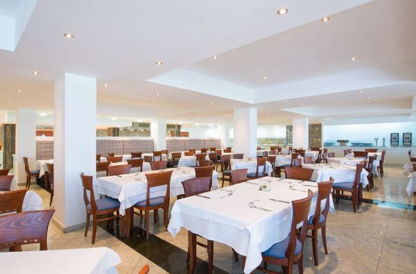 Kokybiškos atostogos JUODKALNIJOJE. Skrydis, 7n. puikiame viešbutyje IBEROSTAR BELLEVUE 4* " viskas įskaičiuota“ – 839 €!