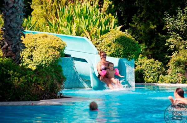 BELEKAS. Tikras atostogų rojus Turkijoje! Ilsėkitės su visa šeima 5* viešbutyje LIMAK ATLANTIS DE LUXE HOTEL & RESORT! Skrydis, 7 nakvynės 5* viešbutyje su „ultra viskas įskaičiuota“ maitinimu.