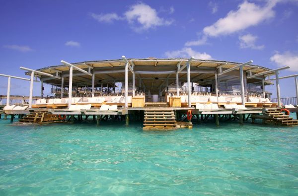 Idiliškas poilsis Maldyvuose! Skrydis, pervežimas ir 7 n. viešbutyje SIX SENSES LAAMU 5* su pusryčiais ir vakarienėmis