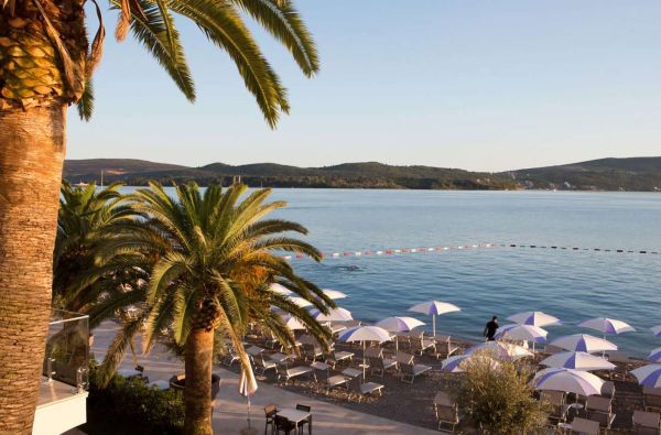 Kokybiškos atostogos JUODKALNIJOJE. Skrydis, 7n. puikiame viešbutyje PALMA 4* su „pusryčiais“ – 579 €!