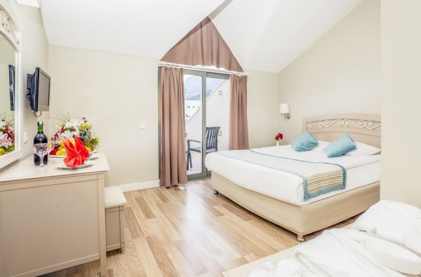 KEMERAS.Populiarioji vasaros žvaigždė, kviečia į svečius! Laikas atsipalaiduoti - pagaudykite saulės spindulius, įmerkite kojas į šiltą jūrą. Skrydis, 7 n. 4* SHERWOOD  GREENWOOD RESORT viešbutyje su „viskas įskaičiuota" maitinimu–Jūsų nuotykių vasara.