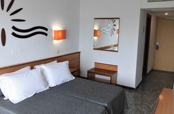 Kosta Dorada. Žavingoji Ispanija, pakerinti savo grožiu ir kultūra. Skrydis, 7n. viešbutyje CALA FONT 4*, su pusryčiais ir vakariene - nuo 599 €!