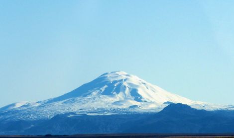 Islandija. Užgesę ugnikalniai, lavos laukai ir elfų sakmės 8d.