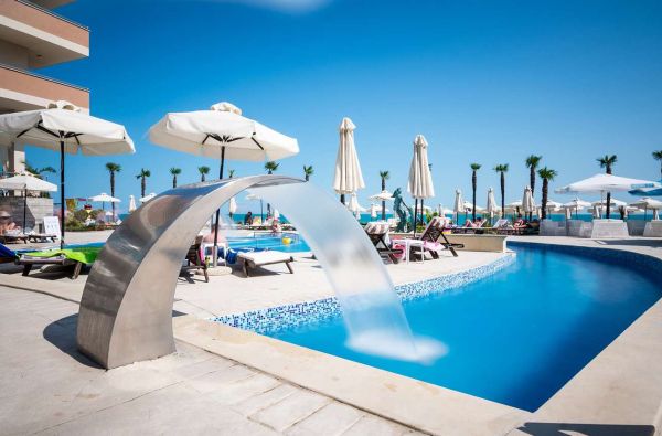 Planuokite įspūdingas vasaros atostogas Bulgarijoje 5* viešbutyje ZORNITZA SANDS su skrydžiu ir maitinimu "pusryčiai, pietūs, vakarienė"