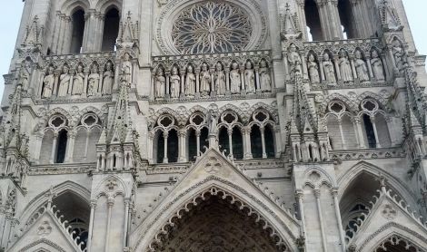 Prancūzija. Amjeno Dievo Motinos katedra.