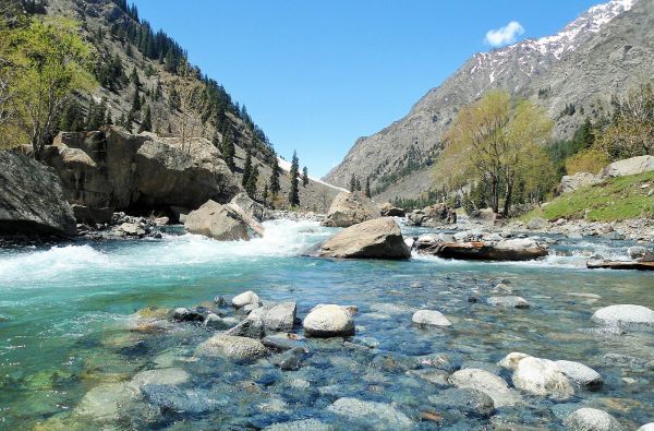 (Ne)atrastasis Pakistanas: kelionė laiku per budų paslaptis, imperijų citadeles ir paslaptingus slėnius