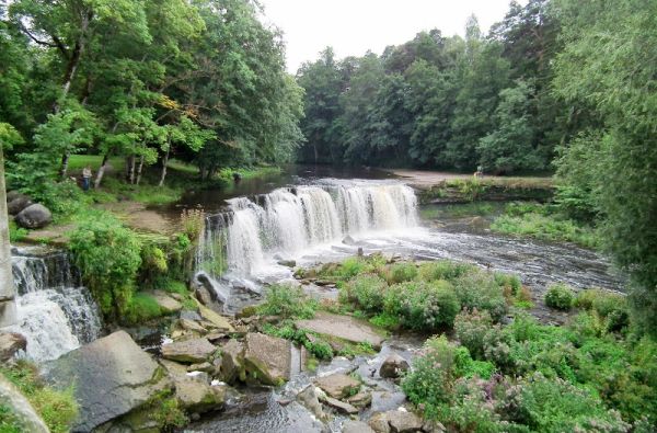 Artimoje, bet kitokioje Estijoje