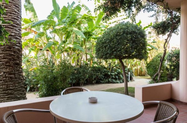 KALABRIJA.Ciao Bella! Atraskite kitokią Italiją. Piečiausioje dalyje - įspūdingos uolos, žydri ir ypatingai švarūs paplūdimiai. Skrydis, 7n. 4* viešbutyje VILLAGGIO CALA DI VOLPE su pusryčiais ir vakarienėmis!