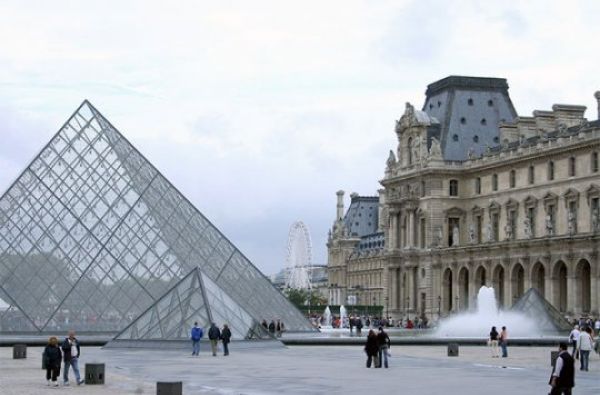 Naujieji metai: žavingasis Paryžius 3d.