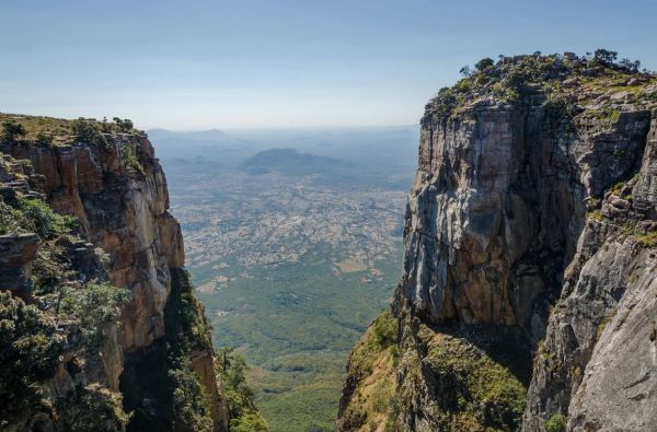 ANGOLA – už turistinių maršrutų ribų: peizažai, gentys ir Atlantas 15d.