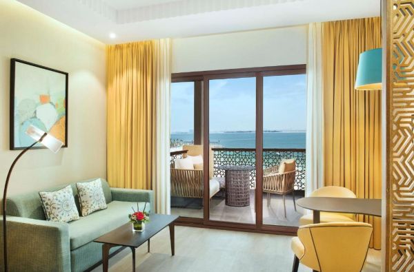 DUBAJUS. Pajuskite rytietiško svetingumo atmosferą DOUBLE TREE BY HILTON RESORT & SPA MARJAN ISLAND 5* viešbutyje. Skrydis, 7 n su pusryčiais tik nuo 1085 EUR