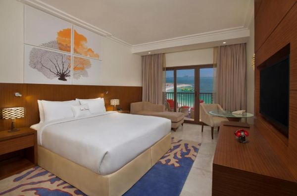 DUBAJUS. Pajuskite rytietiško svetingumo atmosferą DOUBLE TREE BY HILTON RESORT & SPA MARJAN ISLAND 5* viešbutyje. Skrydis, 7 n su pusryčiais tik nuo 1085 EUR