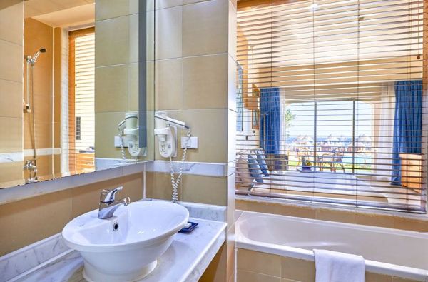 ŠARM EL ŠEICHAS. Karštos atostogos. Skrydis, 7n. puikiame viešbutyje PARROTEL BEACH RESORT 5* su ”viskas įskaičiuota” maitinimu!