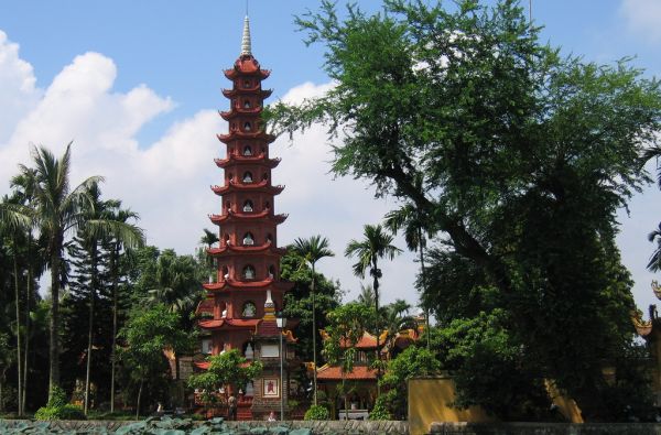 Naujųjų metų sutikimas laive Ha Long įlankoje, poilsis prie Pietų Kinijos jūros ir pažintinė programa po Vietnamą 13d.